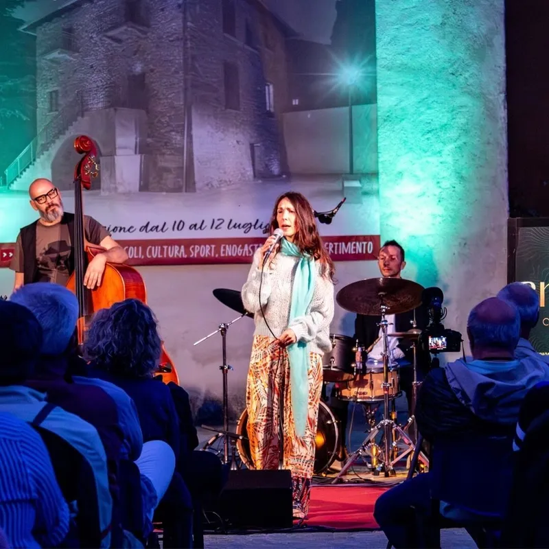 Mottolini rinnova il sostegno ad AmbriaJazz 2025
